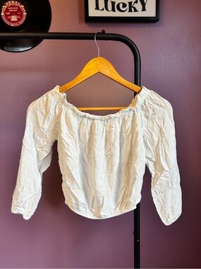 🌼 3/$15 Brandy Melville White Crop Top